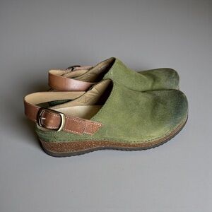 Dansko Merrin Clogs Womens Sz 36 US 5.5-6 Earthtone Green Leather Cork Shoes EUC